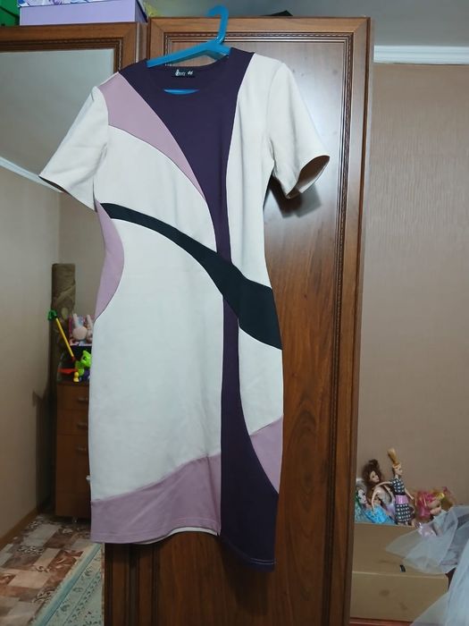 Продам платья...