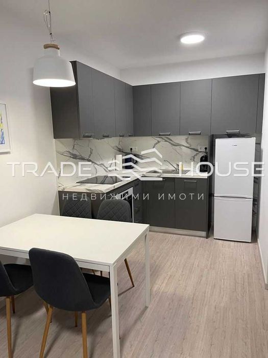 Дава се под наем Двустаен апартамент в Пловдив, Младежки Хълм - 62 кв.м за 382.5 € - Снимка #1