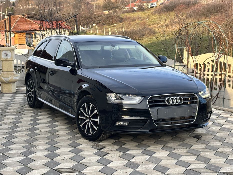 Audi A4 B8.5 S-Line Full led Asistenta Faza lumga 2.0TDI Euro 5