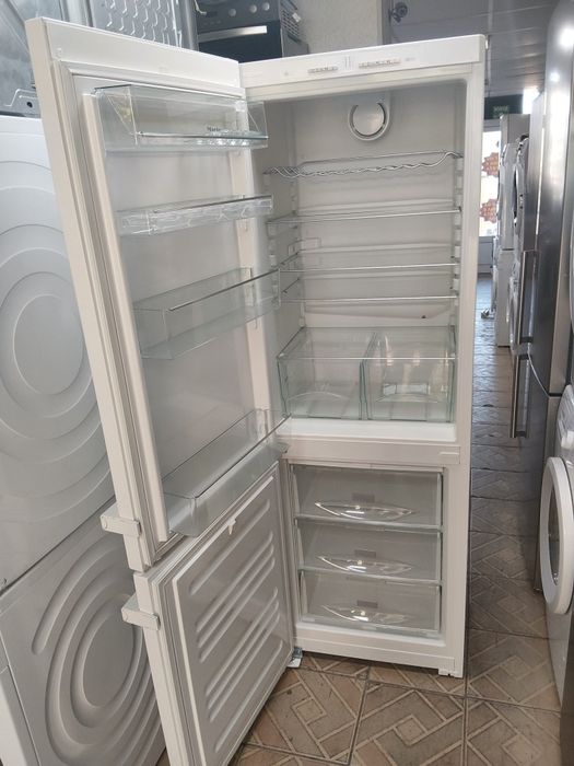 Комбиниран хладилник с фризер Миеле Miele Made in Germany No Frost  с 2 години гаранция!