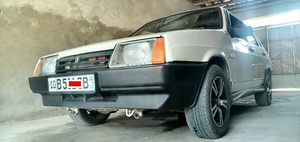 Vaz 21099 sotiladi