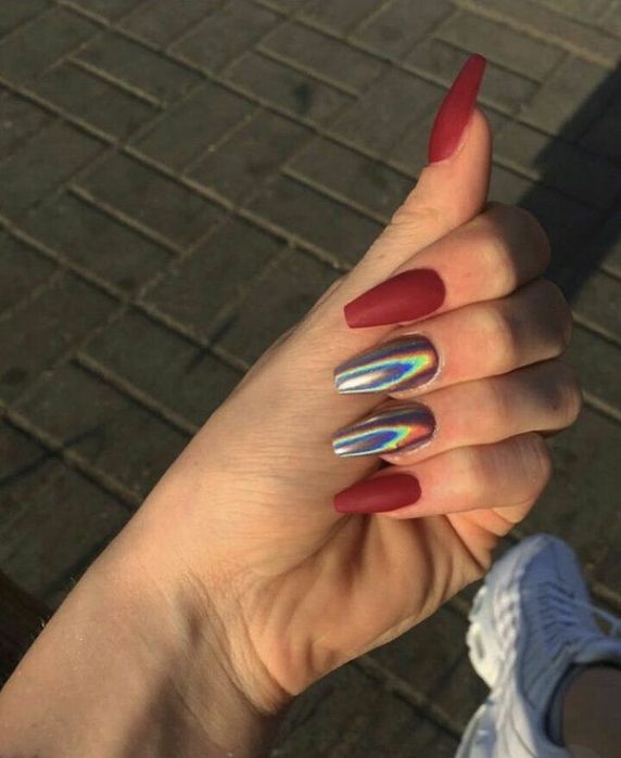 Tehnician unghii cu diploma