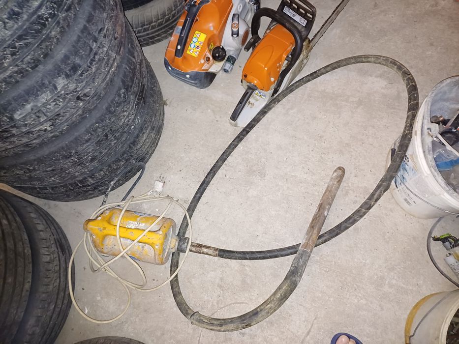 Vibrator beton profesional  cu lancie de 3 m si cu lanci
