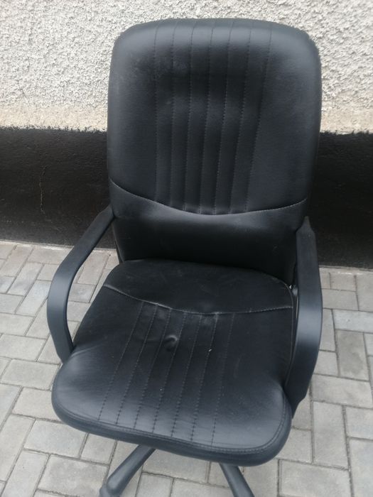 Кресла в хорошем состоянии