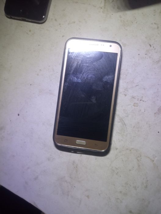 Срочно телефон сатылады