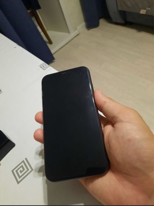 Продам Iphone 11 в хорошем состояние