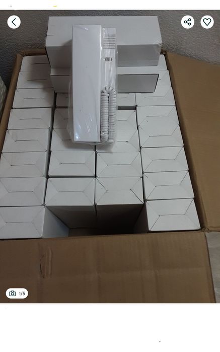 Трубка домофона с индикатором и регулировкой громкости.