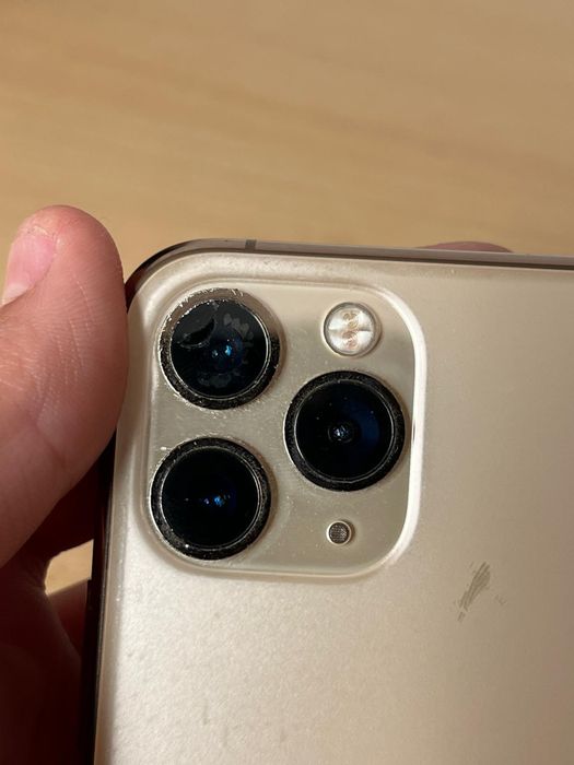 Vand Iphone 11 Pro, 256 Gb , pret avantajos