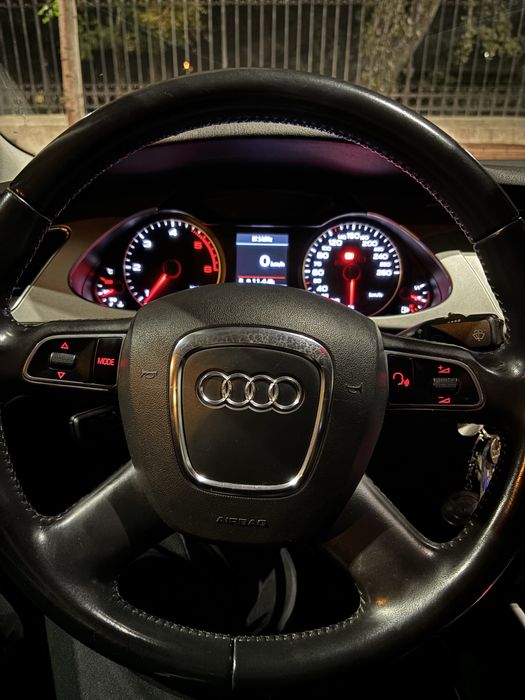 Audi A4 2012 sedan