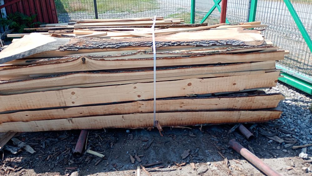 Disponibile pentru dvs, cuburi de lemn masiv de stejar, deșeuri pentru foc , rumeguș de stejar și brichete de rumeguș! calitate superioara!