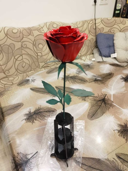 Метална роза ръчно направена ПРОМО