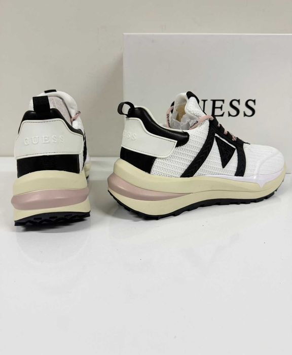Guess Kadinn Runner Sneakers