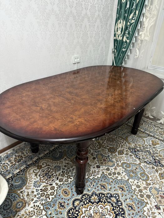 Стол и стулья сатылады