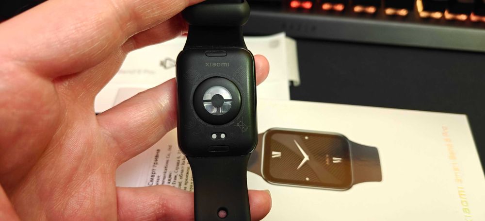 Смарт гривна Xiaomi Smart Band 8 Pro