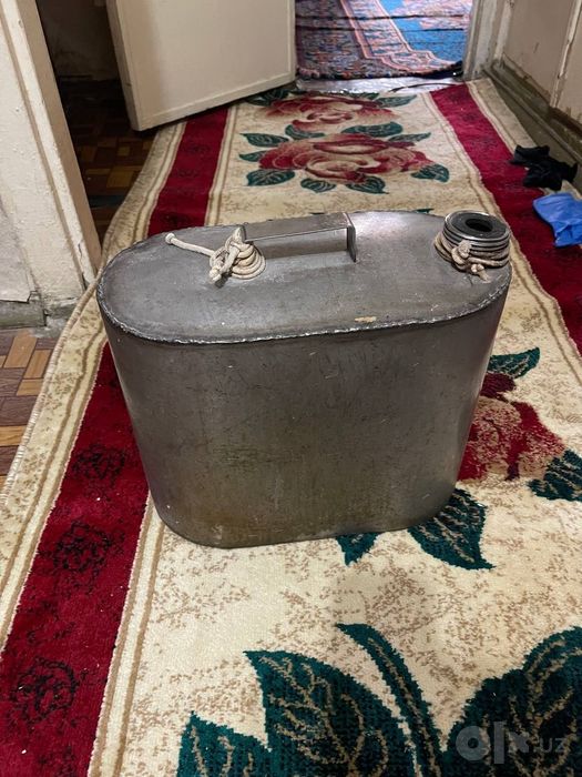 Металлический бачок