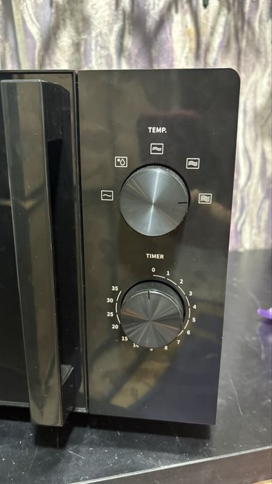 Микроволновка Hisense