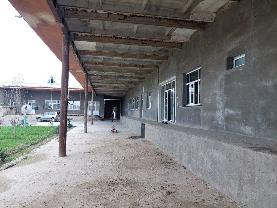 Жиззах шахрида Уй сотилади. 200 000 y.e.