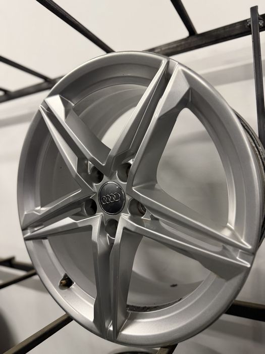 Jante Audi Originale R18, Audi A4 B9, Audi A6, stare impecabila!
