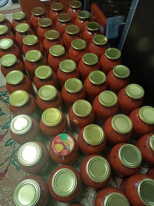 Маринованные огурцы и помидоры