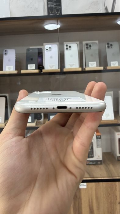 iPhone 11