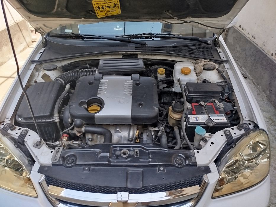 lacetti 1.8 2011 г.