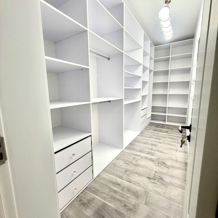 Vand apartament 2 camere