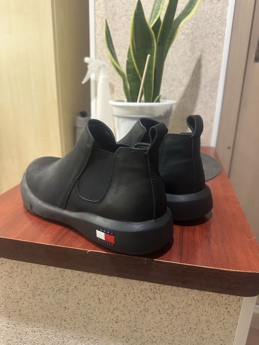 Продам ботинки мужские