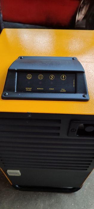 Професионален изсушител Master DH 92, 1200 W, 80 л/24 ч