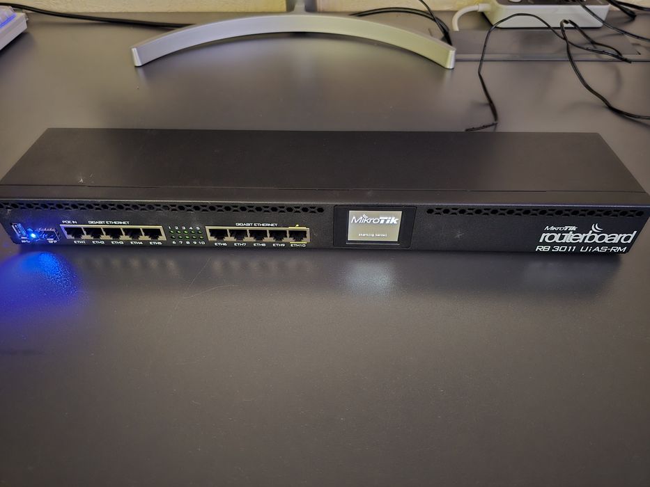 Mikrotik RB3011 UiAS-RM