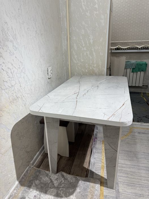 Стол сатылады срочно