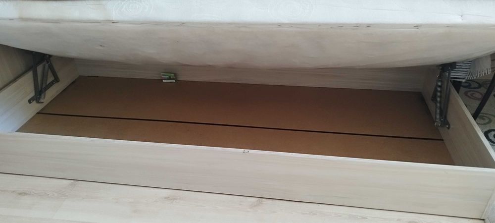 Две ъглови легла с ракла