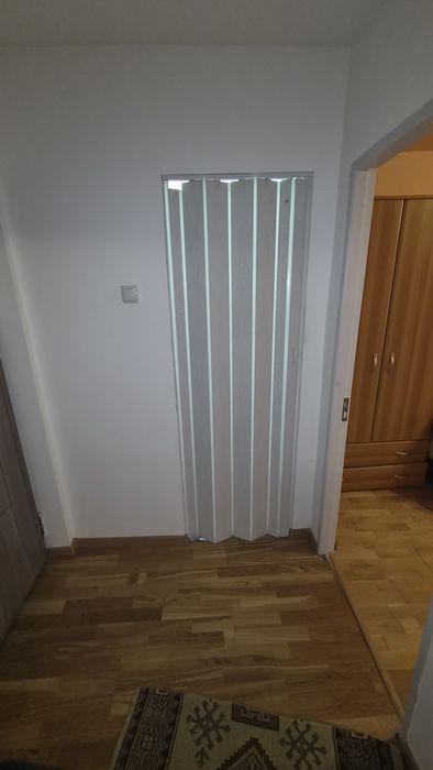 Vand apartament micro 16