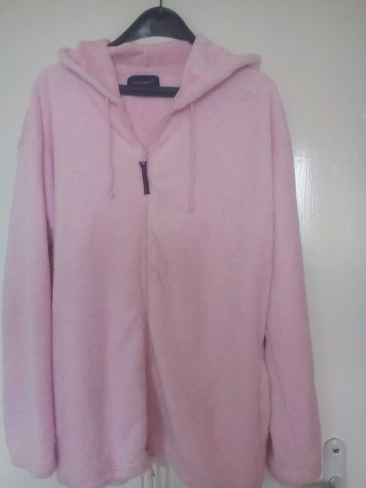 Продавам дамски якета