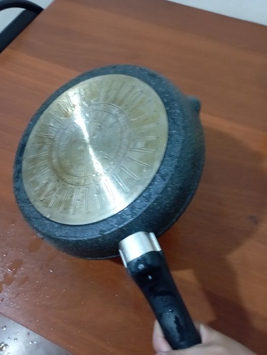 Сковорода продам