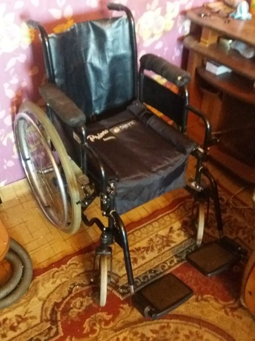 Коляска инвалидная