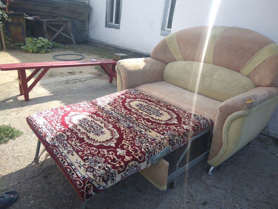 Продам диван   . Мини диван