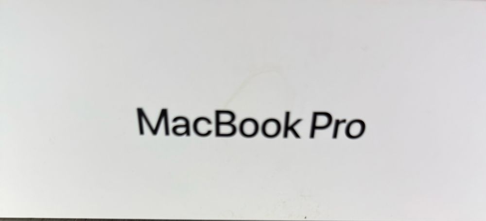 MacBook Pro 13" (2020) – Space Gray / 256GB SSD / 8GB RAM