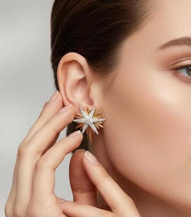 Елегантен комплект от обеци и колие със звезди