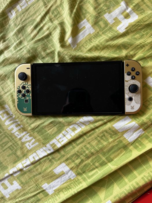 Nintendo Switch OLED limited edition Zelda