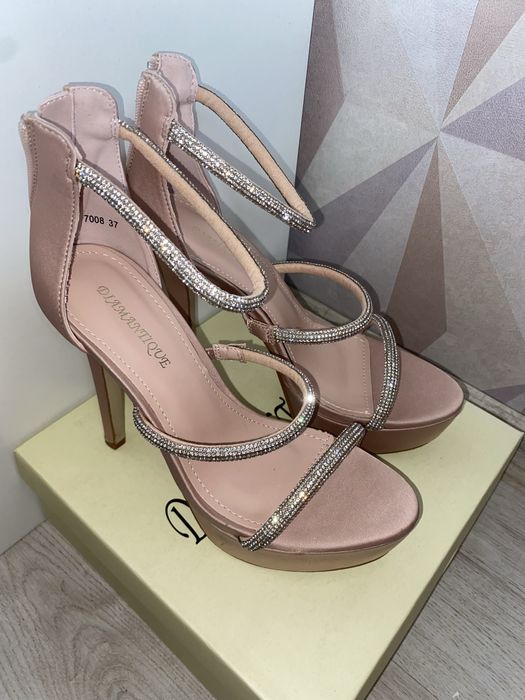 Нови официални обувки