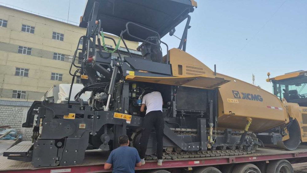 Гусеничный асфальтоукладчик RP603 XCMG