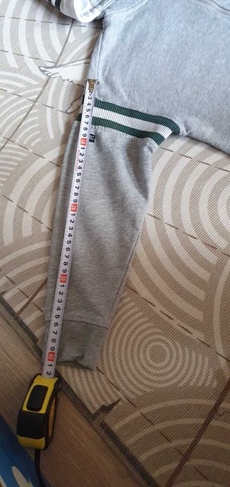 Zara суитчер р-р 128см