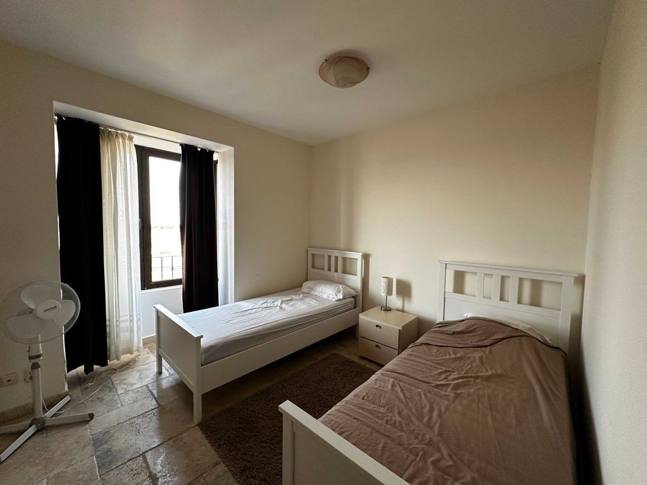 Продава се Тристаен апартамент в с. Топола, Област Добрич - 102 кв.м за 883 €/кв.м - Снимка #2