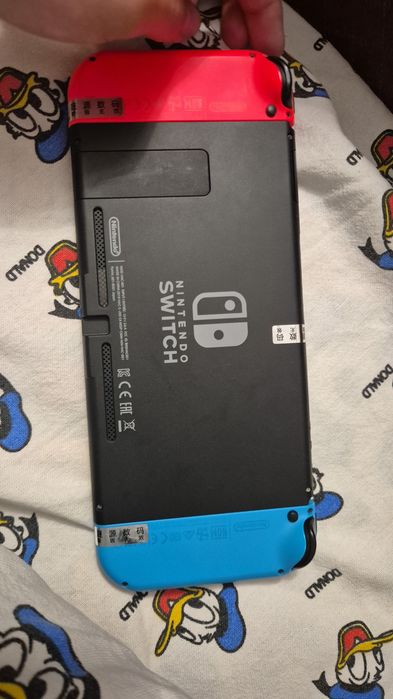 Продам Nintendo Switch (прошитый Atmosphère).