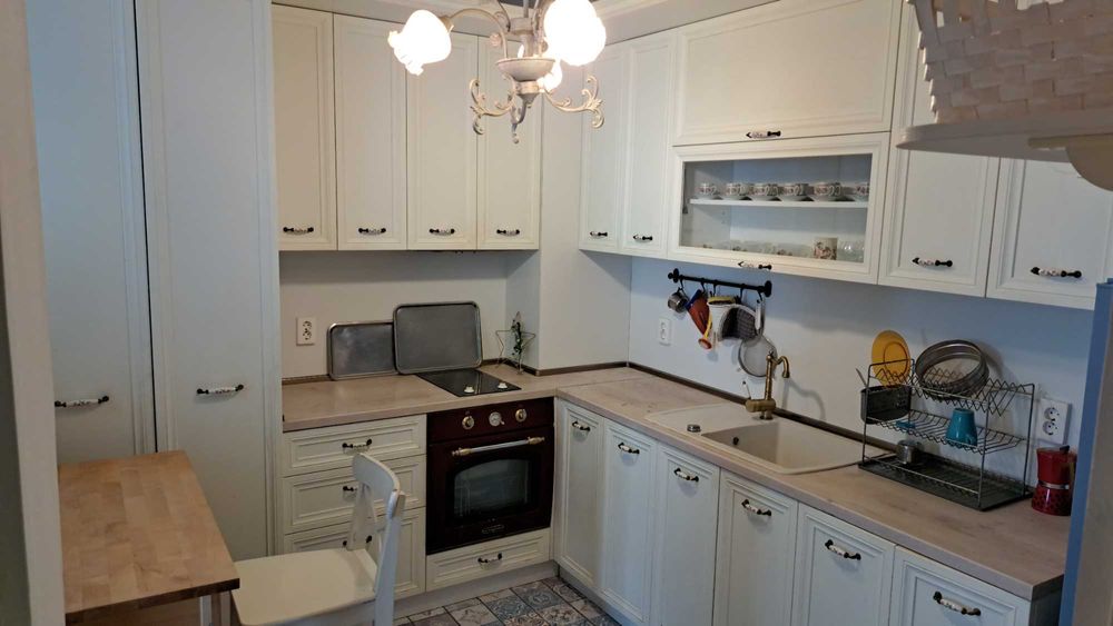 Дава се под наем Тристаен апартамент в София, Лозенец - 103 кв.м за 750 € - Снимка #16