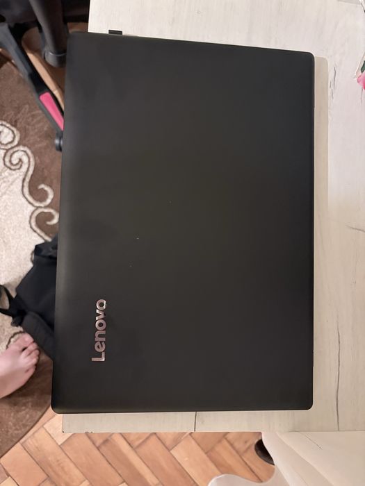 LAPTOP LENOVO 15.6”-functional-ideal scoala/net /filme-400 lei