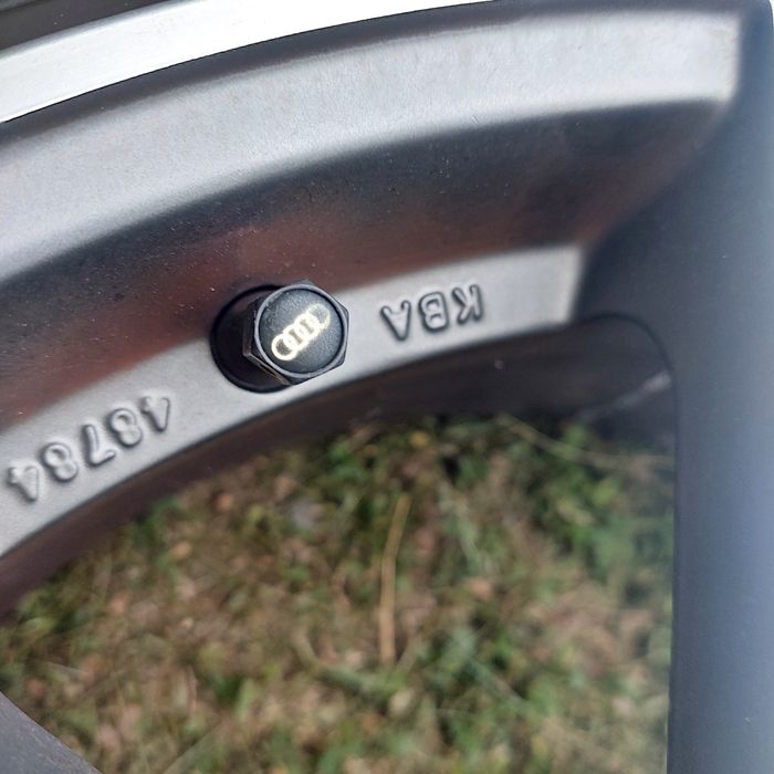 Vand sau schimb jante audi r19