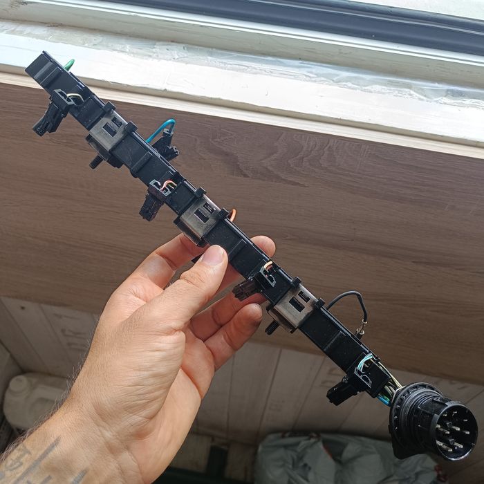 Оригинална инсталация за дюзи и подгревни свещи от 2.0 TDI 170 BMN