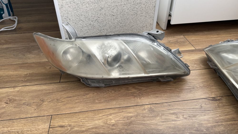 Передние фары на камри 40