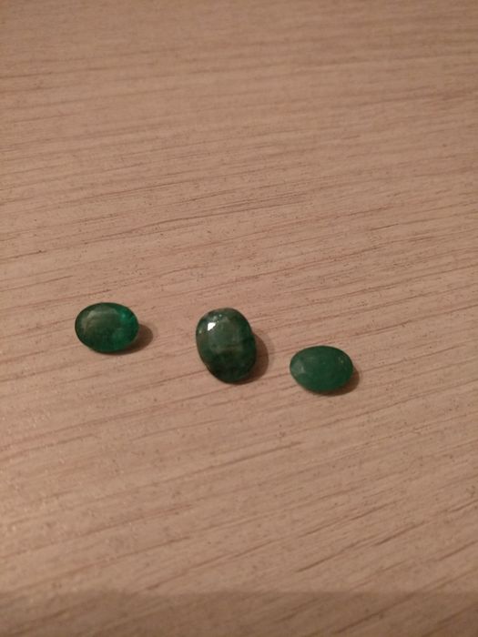 Изумруды натуральные